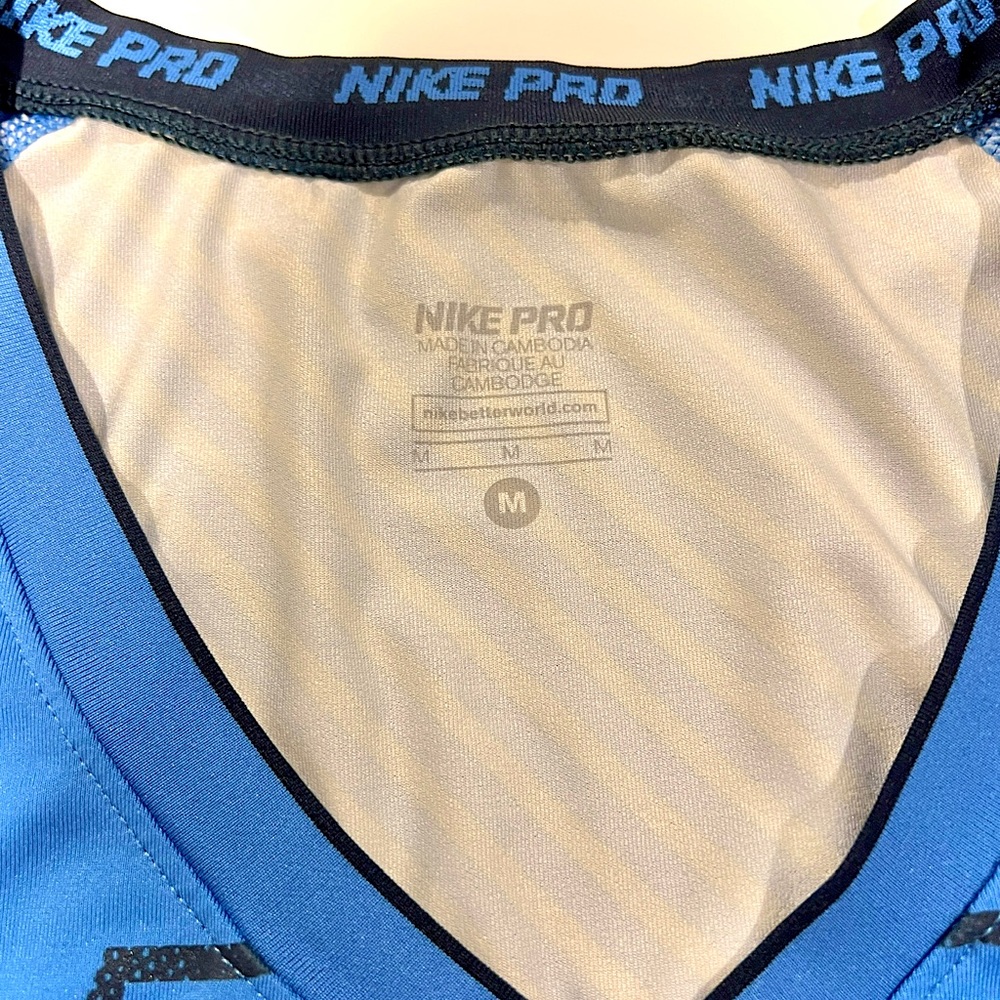 Nike Pro Top - Picture 2 of 3